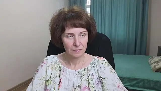 Lia Tito online show from 10.22.25