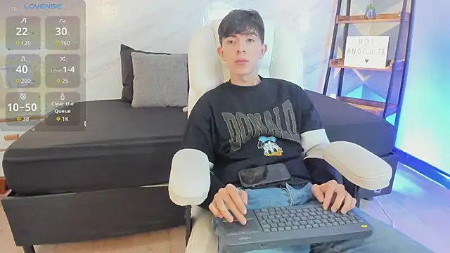 mathias saenz online show from 11.27.25