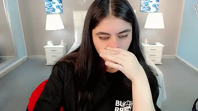 maddissonivanova online show from 10.18.25