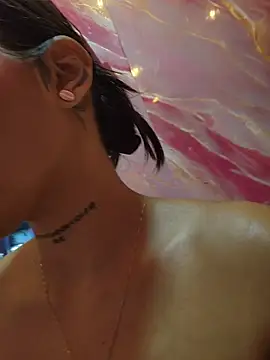 Lorena Mcfly online show from 04.21.26