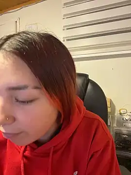 Karen18 boobs online show from 02.18.26