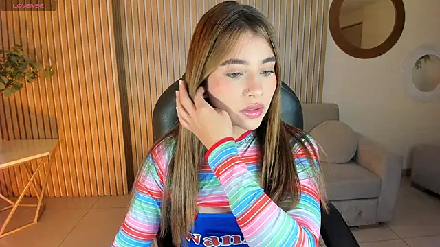 Snapshot of IbizaJacobs chatting on 10.30.25 IbizaJacobs online show from 10.30.25