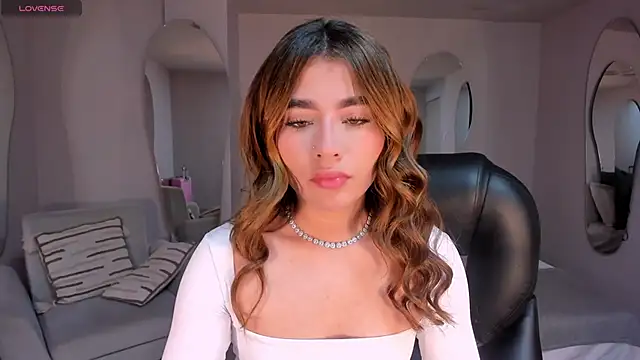 Snapshot of IbizaJacobs chatting on 11.11.25 IbizaJacobs online show from 11.11.25