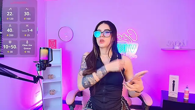 Alice Vixen online show from 11.06.25