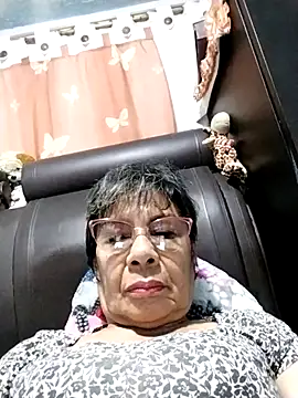 OliviaMorris1 online show from 10.04.25