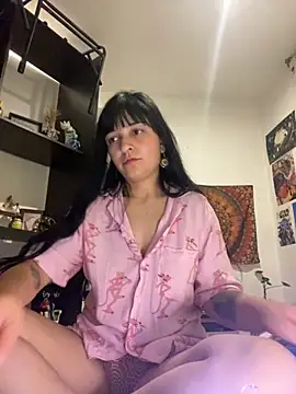 Snapshot of Abril_thompson98 chatting on 11.19.25 Abril thompson98 online show from 11.19.25