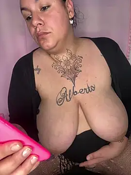 valen1891 online show from 11.25.25