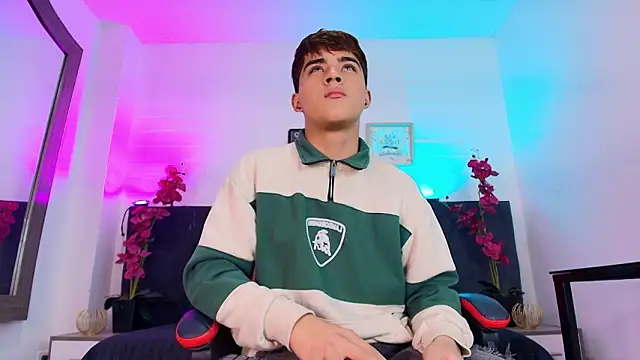 Lucass love online show from 03.04.26