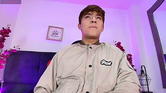 Lucass love online show from 04.04.26