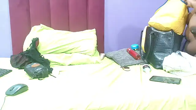 NaughtyChubbyZoe online show from 11.20.25