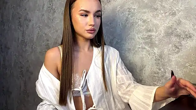 LushMira online show from 11.01.25