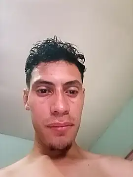 Snapshot of elbbxxx1999 chatting on 09.09.25 elbbxxx1999 online show from 09.09.25