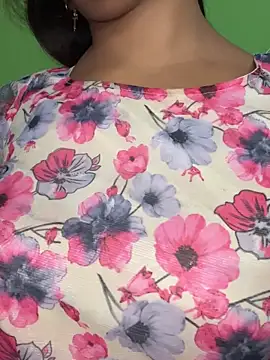 Snapshot of SEXY-SIMI-BHABI chatting on 09.20.25 SEXY-SIMI-BHABI online show from 09.20.25