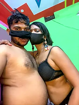 Snapshot of SEXY-SIMI-BHABI chatting on 10.02.25 SEXY-SIMI-BHABI online show from 10.02.25