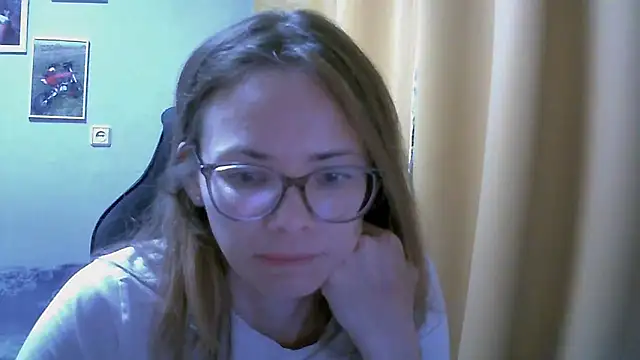 Snapshot of SEA_Dream chatting on 10.06.25 SEA Dream online show from 10.06.25