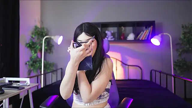 Sabrina bloom online show from 10.01.25