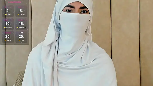  Zahiira  online show from 09.27.25