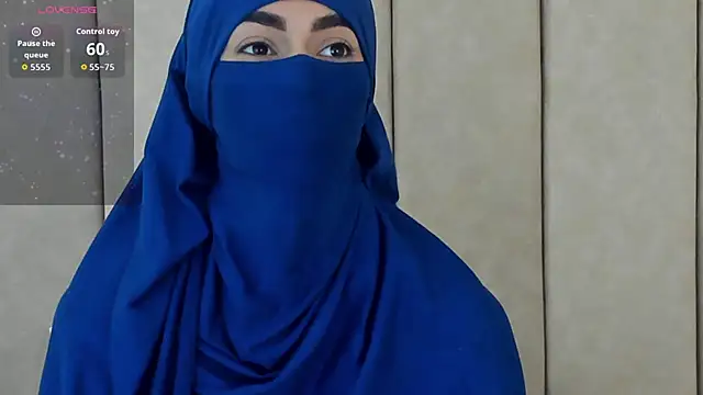  Zahiira  online show from 10.13.25