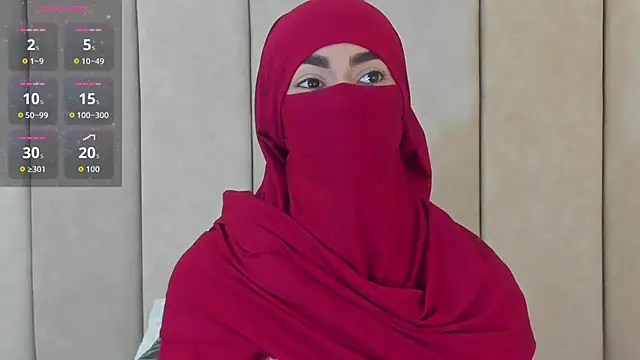  Zahiira  online show from 10.28.25