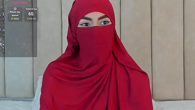  Zahiira  online show from 11.14.25