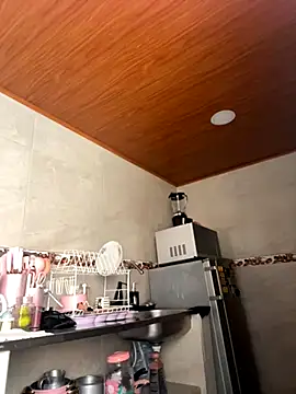 Snapshot of ScarlettRusso1 chatting on 10.30.25 ScarlettRusso1 online show from 10.30.25