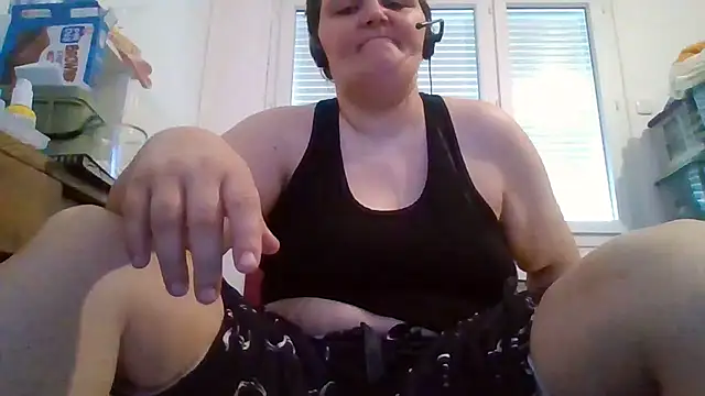 Snapshot of moulette7 chatting on 05.25.26 moulette7 online show from 05.25.26