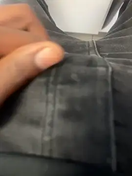 Snapshot of kamo012000 chatting on 11.11.25 kamo012000 online show from 11.11.25