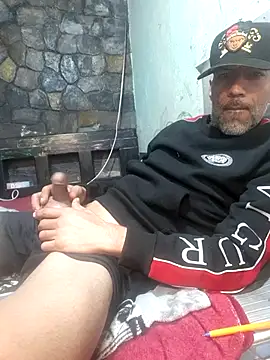 Snapshot of elvergu666 chatting on 11.18.25 elvergu666 online show from 11.18.25