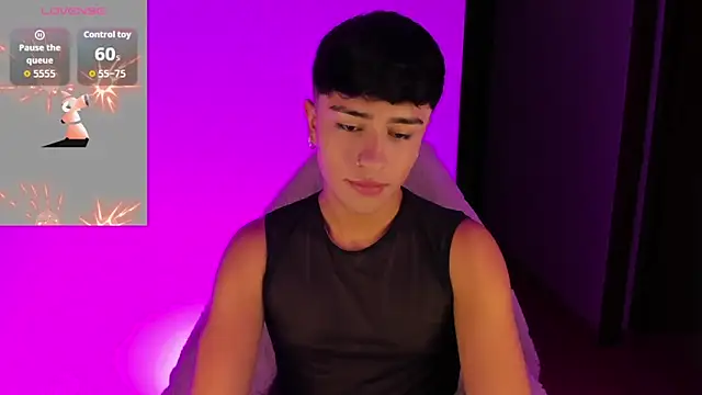 Snapshot of Matheewx_m chatting on 09.24.25 Matheewx m online show from 09.24.25