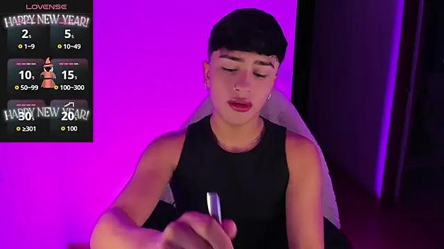 Snapshot of Matheewx_m chatting on 10.02.25 Matheewx m online show from 10.02.25