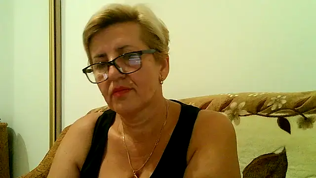 Snapshot of Dana4921 chatting on 09.08.25 Dana4921 online show from 09.08.25