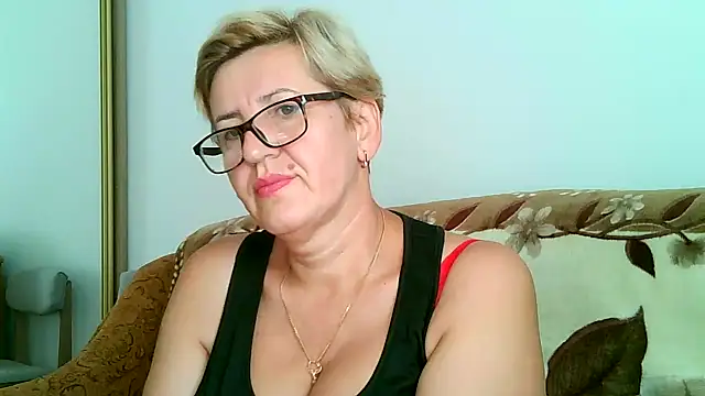 Snapshot of Dana4921 chatting on 09.12.25 Dana4921 online show from 09.12.25