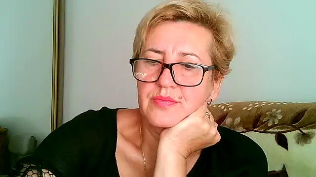 Snapshot of Dana4921 chatting on 09.15.25 Dana4921 online show from 09.15.25