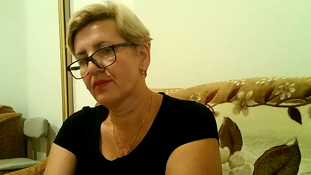 Snapshot of Dana4921 chatting on 09.16.25 Dana4921 online show from 09.16.25