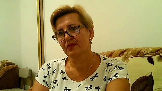 Snapshot of Dana4921 chatting on 09.24.25 Dana4921 online show from 09.24.25
