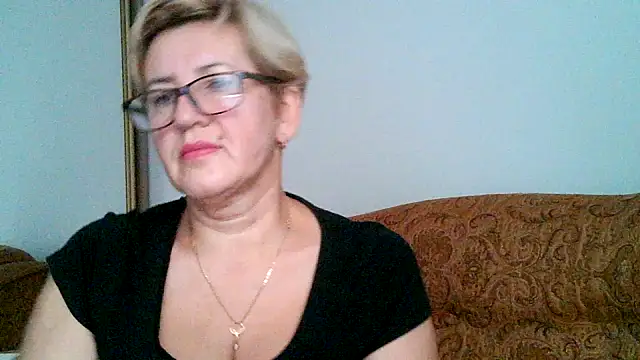 Snapshot of Dana4921 chatting on 10.05.25 Dana4921 online show from 10.05.25