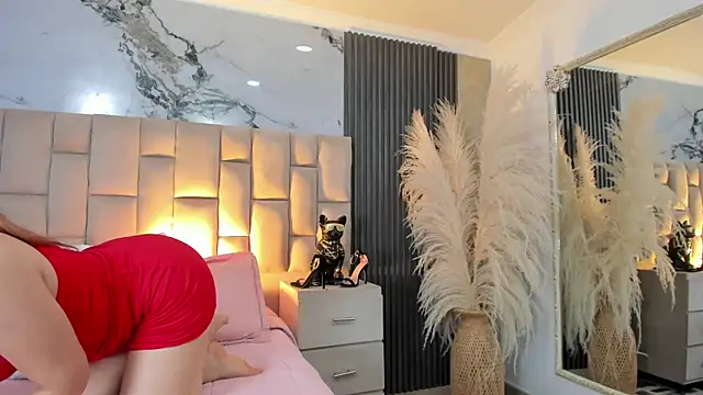 cloesummerr  online show from 04.01.26