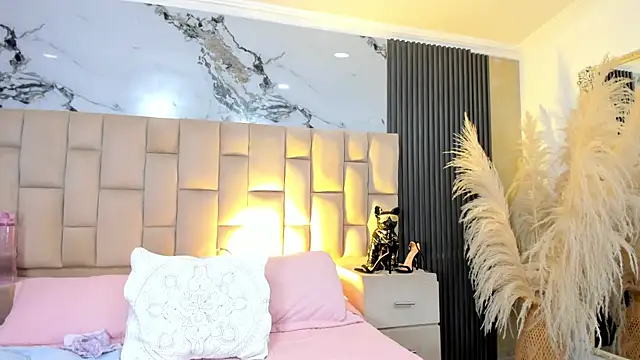 cloesummerr  online show from 05.13.26