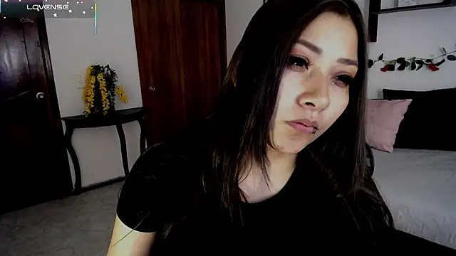 Mia 1120 online show from 11.07.25