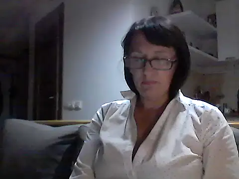 Snapshot of Elena48324 chatting on 09.15.25 Elena48324 online show from 09.15.25