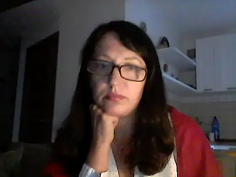 Snapshot of Elena48324 chatting on 10.11.25 Elena48324 online show from 10.11.25