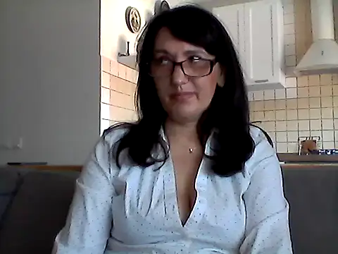 Snapshot of Elena48324 chatting on 05.10.26 Elena48324 online show from 05.10.26