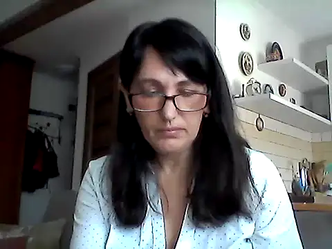 Snapshot of Elena48324 chatting on 05.14.26 Elena48324 online show from 05.14.26