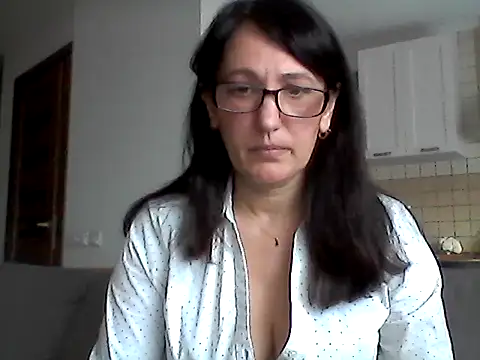 Snapshot of Elena48324 chatting on 06.01.26 Elena48324 online show from 06.01.26