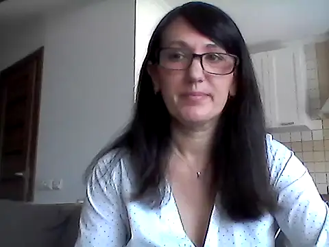 Snapshot of Elena48324 chatting on 06.04.26 Elena48324 online show from 06.04.26