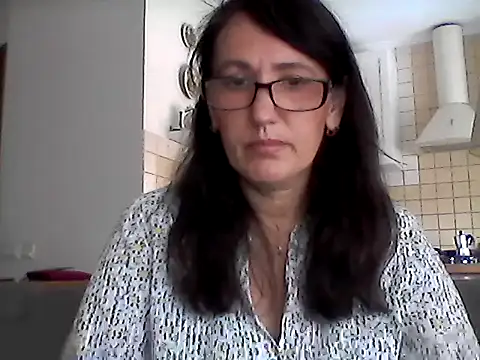 Snapshot of Elena48324 chatting on 06.13.26 Elena48324 online show from 06.13.26
