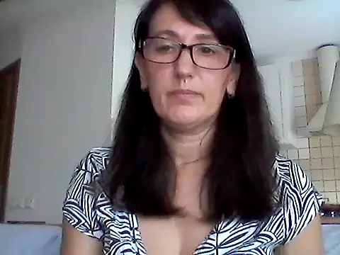 Snapshot of Elena48324 chatting on 07.05.26 Elena48324 online show from 07.05.26