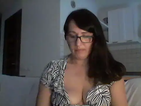 Snapshot of Elena48324 chatting on 07.08.26 Elena48324 online show from 07.08.26