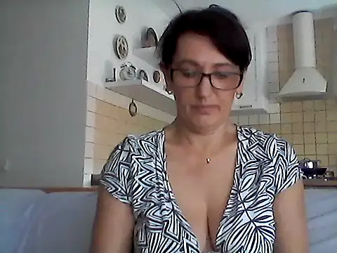 Snapshot of Elena48324 chatting on 07.14.26 Elena48324 online show from 07.14.26