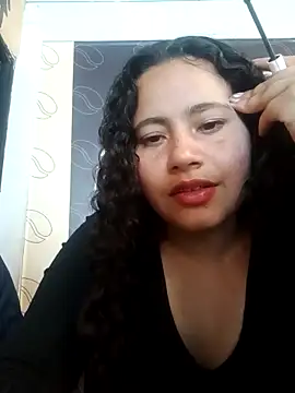 Snapshot of Yaya_watson chatting on 10.04.25 Yaya watson online show from 10.04.25